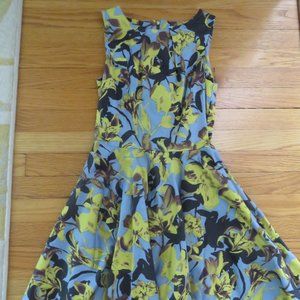 Modcloth Closet Dress - VGUC - UK 8/US 4- Designed & Made in London Floral Print